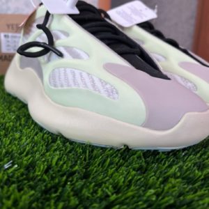 yeezy 700 viwestfinds